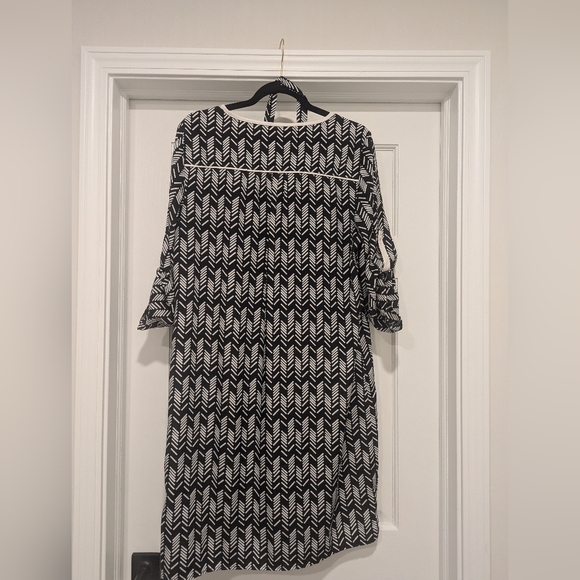 Spense Dress - Picture 2 of 6